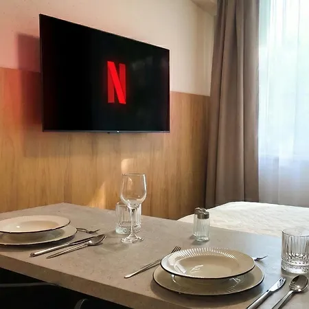 Apartment Axiom - Nova 7 *